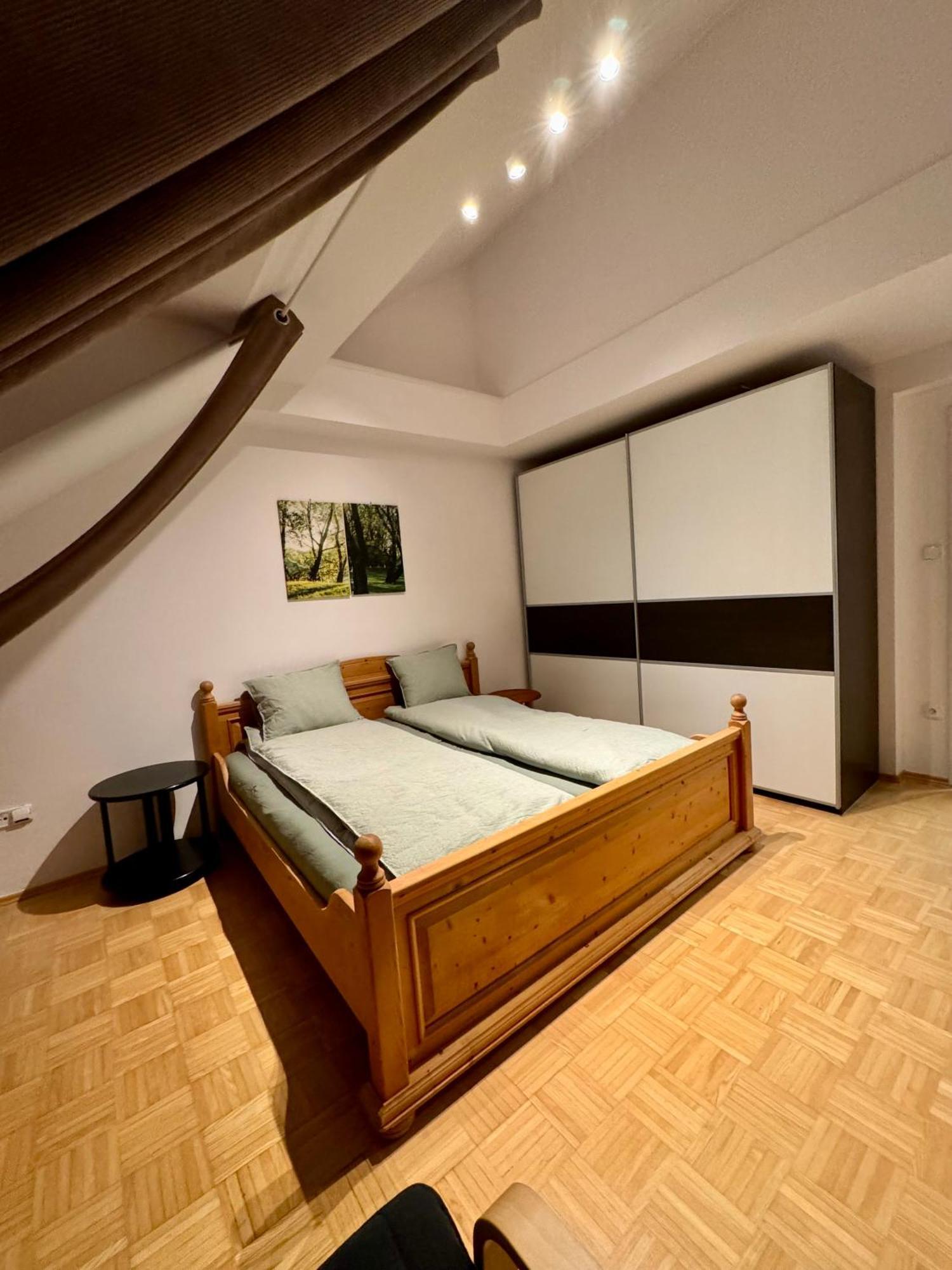 Dalimilova Apartment *